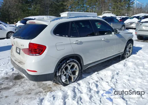 2015 BMW X1 xDrive28I z USA, uszkodzony, nr VIN WBAVL1C56FVY34938